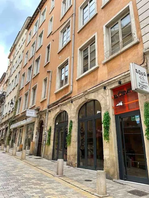 Apartamento La Grande Cote Lyon 0*,  Francia